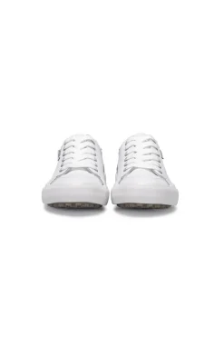 Spikeless White Leather Traveler Shoe - FINAL SALE